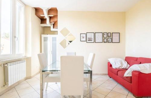 Pisa Apartment | -Villa Emily- Parking, Garden & Wi-Fi