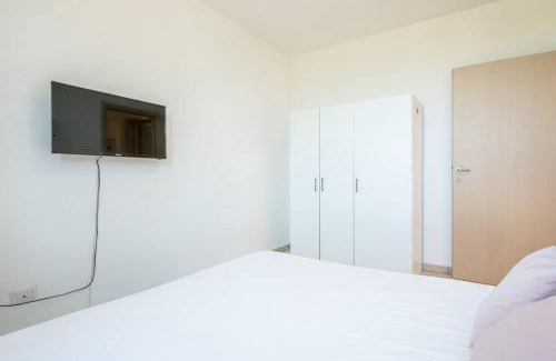 Pisa Apartment | -Villa Emily- Parking, Garden & Wi-Fi