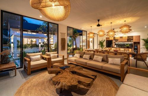 Singakerta Villa | Villa Enjoy Forest by BaliSuperHost