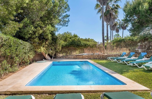 Cala d'Or Villa | Villa 'Es Cantò' with Sea Views, Pool and Wi-Fi
