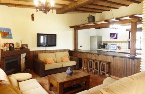 La Coquina Ski Chalet | Villa Alazan is a beautiful finca with private pool for 14 people.