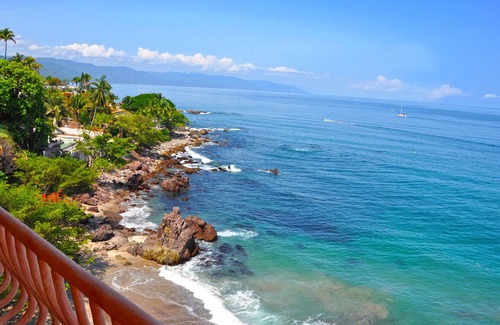 Amapas Villa | Villa Estrella Mar - Five Star Luxury - Staff - Private Pool - On the beach!