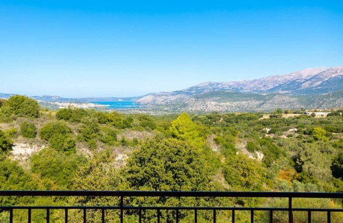 Kokolata Villa | Villa Europe Thia - Three Bedroom Villa, Sleeps 7