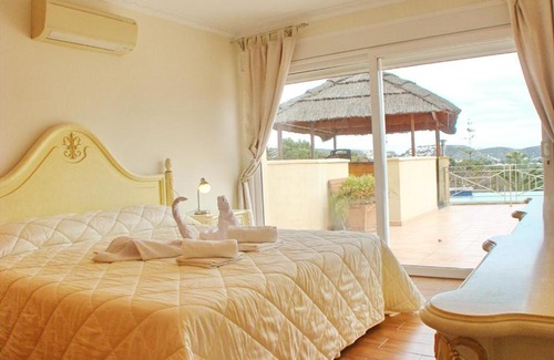 Benimeit Ski Chalet | Villa Evora