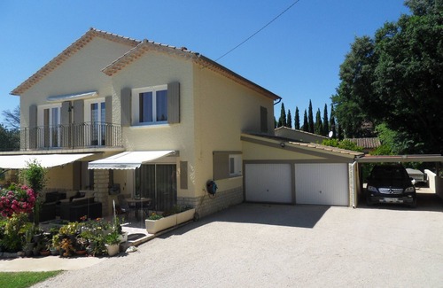 Sarrians Villa | Villa Familiale au Calme