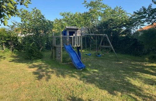 Longeville-sur-Mer Villa | Villa Family Surf sur un terrain arborée et clos, calme et repos