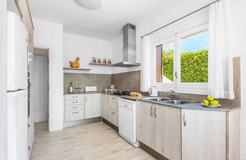 Punta Prima Villa | Villa Fantasia - Lovely Villa with Sea Views & Easy Walk to Punta Prima Beach