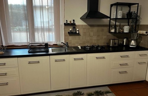 Lido di Camaiore Villa | Villa Fiorita with large garden