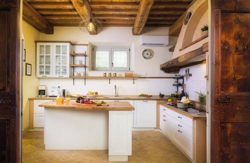 Gualdo Cattaneo Villa | Villa Flaminia 8+2 - Emma Villas