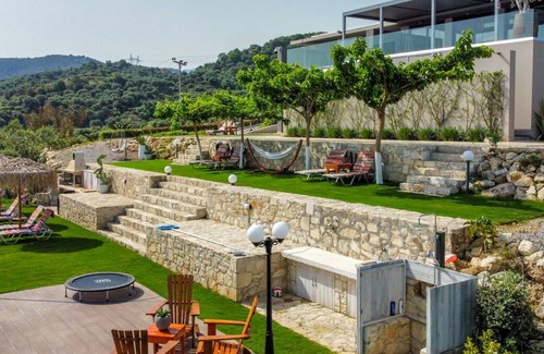 Potistiria Villa | Villa Folia - Nine Bedroom Villa, Sleeps 18