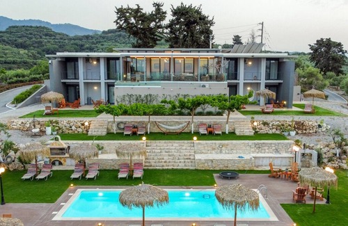 Potistiria Villa | Villa Folia - Nine Bedroom Villa, Sleeps 18