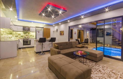 Islamlar House | Villa for 2 with Totally Private Pool, Heated Indoor Pool, Sauna & Turkish Bath