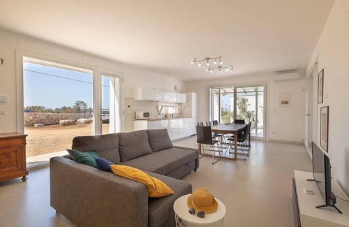Racale Villa | Villa Francina: A bright and sunny villa in a quiet position, in the Apulian countryside, a short distance from the sea, with Free WI-FI.