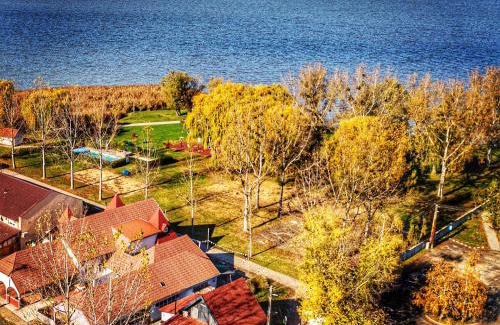 Balatonbereny Apartment | Villa Friends - családoknak és baráti társaságoknak