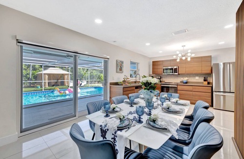 Fort Lauderdale House | Villa Ft Lauderdale XL Pool, playground, firepit, BBQ, beach, Family Paradise