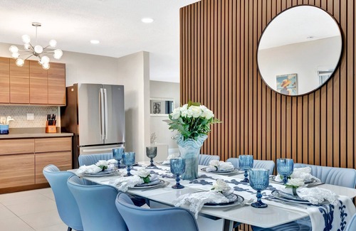 Fort Lauderdale House | Villa Ft Lauderdale XL Pool, playground, firepit, BBQ, beach, Family Paradise