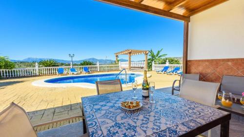 Alhaurin de la Torre Villa | Villa Galiano Alhaurin de la Torre by Ruralidays