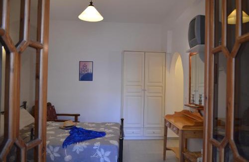 Akrotiri Apartment | Villa Galinia