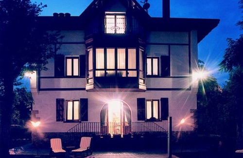 Burlada Villa | Villa Ganbara, San Fermin, Pamplona 5 minutes.