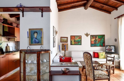 Costa Rei Villa | Villa 'Giacomo' with Private Terrace, Wi-Fi and Air Conditioning