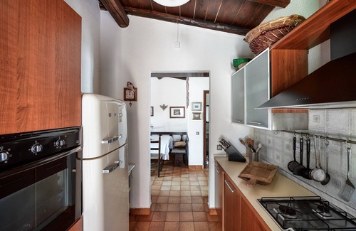 Costa Rei Villa | Villa 'Giacomo' with Private Terrace, Wi-Fi and Air Conditioning