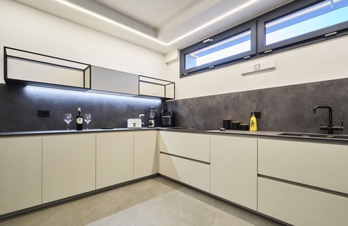 Monza Villa | Villa GIO’s ELITE: Design Villa with Pool and VIP Services near Monza Racetrack
