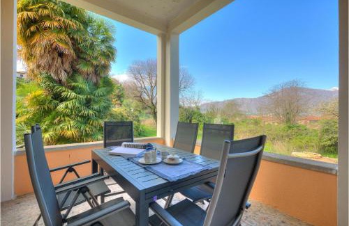 Porto Valtravaglia Apartment | Villa Giulia