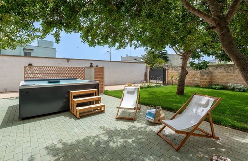 Nociglia Villa | Villa Giulia w/hot tub - Artemisia Homes