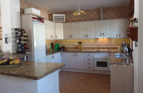 Vinuela House | Villa Gloria- Delightful 3 bed Villa to rent near Lake Vinuela with Private Pool