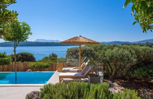 Perigiali Villa | Villa Green Islets - Three Bedroom Villa, Sleeps 6