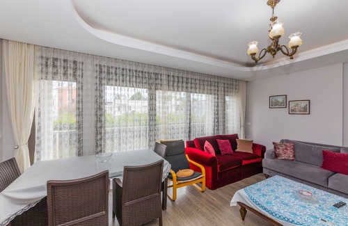 Marmaris City Center Villa | Villa Gunes 1 Icmeler (shared pool)