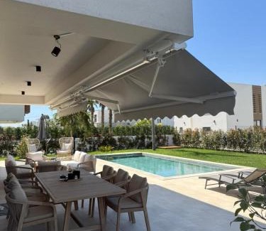 Ishem Villa | Villa Hana - San Pietro
