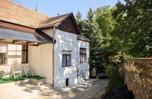 Tokaj Villa | VILLA HANNA