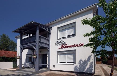 Gyula House | Villa Harmónia