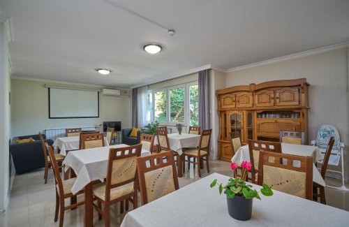 Szentendrei House | Villa Harmónia Panzió