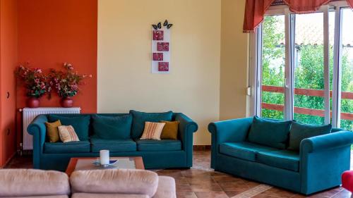Livadi House | Villa Helen 200m from the beach in Tersanas BY APOKORONAS-VILLAS