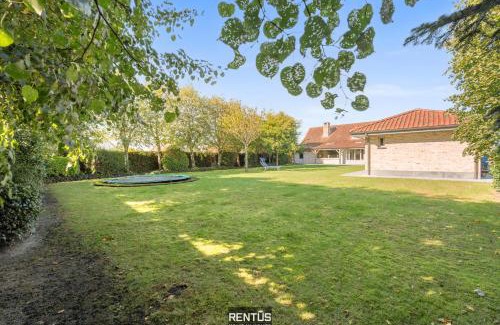 Koksijde House | Villa Hoge Duin - spacious luxury villa with large garden
