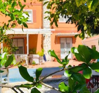 Huetor Vega House | VIlla Huetor con piscina privada