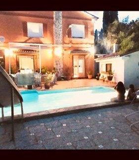 Huetor Vega House | VIlla Huetor con piscina privada