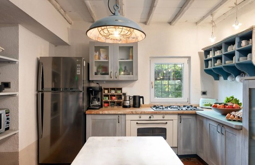 San Casciano dei Bagni Villa | Villa in San Casciano Dei Bagni with 6 bedrooms sleeps 14