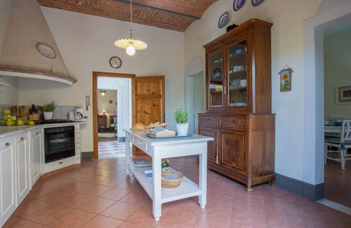 Guardistallo Villa | Villa Il Borgo by Fantasia Villas