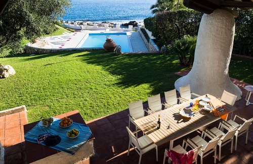 Eastern Sicily Villa | Villa in Fontane Bianche with 6 bedrooms sleeps 12