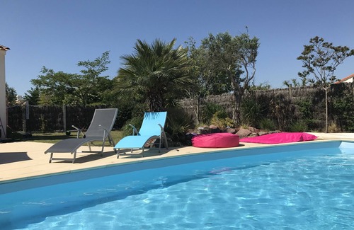 Saint-Jean-de-Monts Villa | Villa in Saint de monts with pool heating and free WIFI in the house