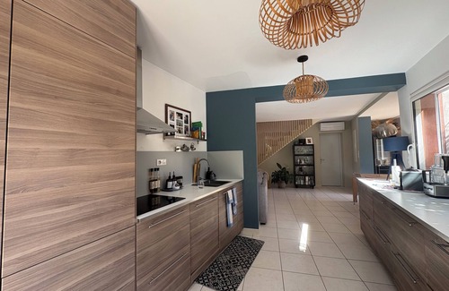Eguilles House | Villa independent air conditioning modern swimming pool patio 3 bedrooms 2 bathrooms all shops on foot