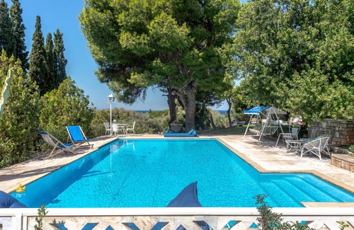 Anavyssos Villa | Villa Jackie O! on the Athens Riviera-