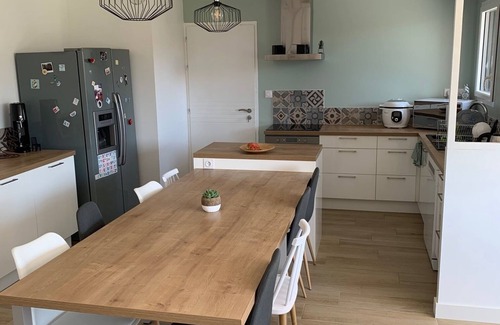 Jard-sur-Mer Villa | Villa jard sur mer, 1km from the beach swimming pool and spa from june to september
