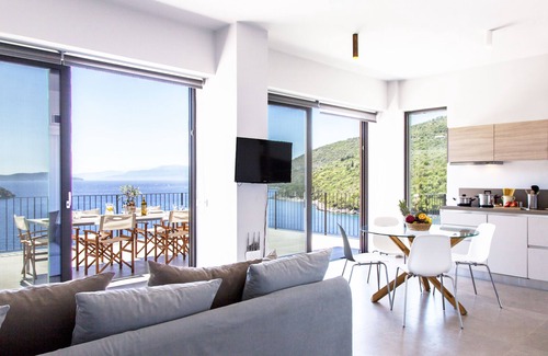 Sivota Villa | Villa Kalamos - Modern Villa in Sivota Bay with Direct Access to Sea