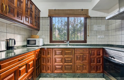 Denia Villa | Villa 'Khiter' with Private Pool, Wi-Fi and Air Conditioning