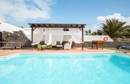 Playa Blanca Ski Chalet | Villa Kodotoma