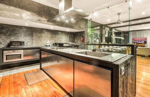 Seminyak Villa | Villa Kuta - Four Bedroom Villa, Sleeps 8
